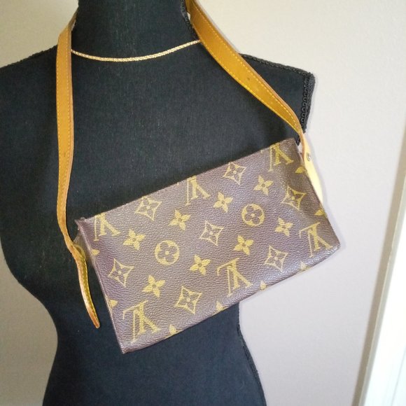 Louis Vuitton Handbags - 100% Authentic louis vuitton monogram accessory pouch